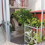 Apartman In Mastrinka 7407 *