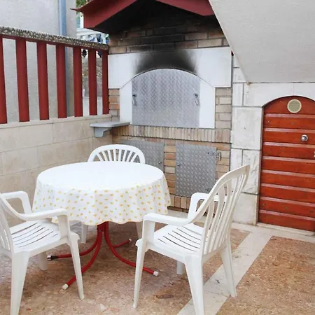 In Mastrinka 7407 Appartamento *